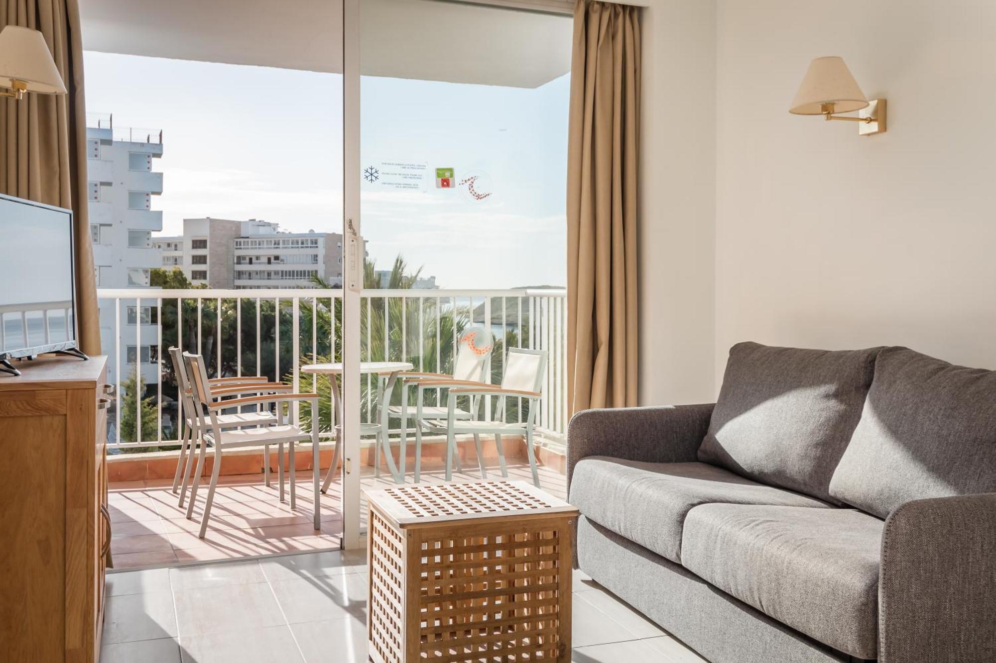 Vistasol Apartahotel 3*