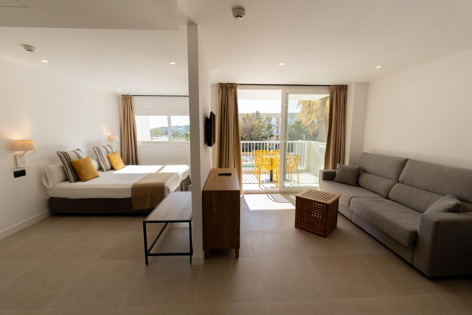 Vistasol Apartahotel